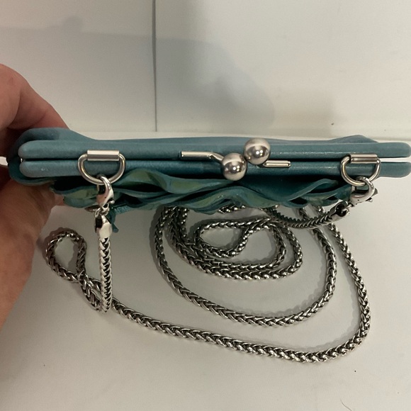 Brighton Roselie Green Layered Floral Design Long Silver Chain Kiss Lock Bag - Picture 7 of 16